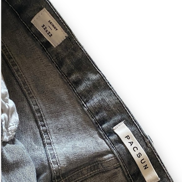 PacSun Stacked Skinny Fit Ripped Light Indigo Black Jeans  Size W32/…Normcore - Picture 5 of 14